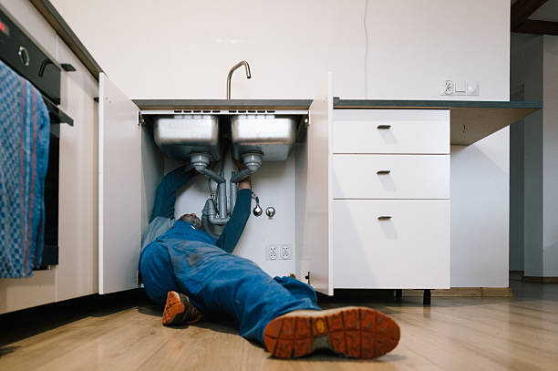 Professional Pipe Repair technician working in Unionville, CT